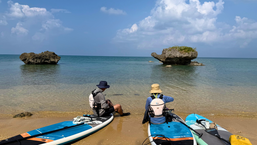 冬の石垣島北部、穏やかな海と空の広がり