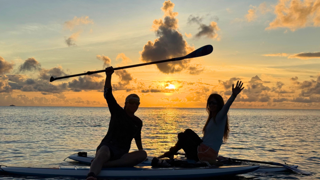 石垣島の海でサンセットSUPを楽しむ穏やかな時間