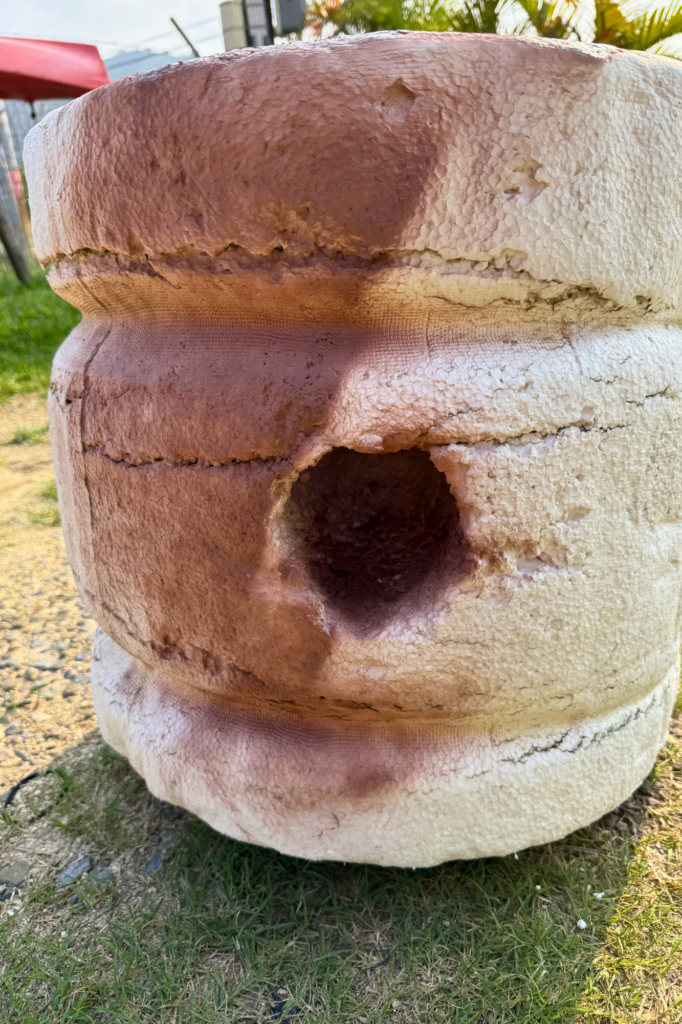 漂着ゴミの発泡スチロールで作ったアカショウビンの巣箱・完成前